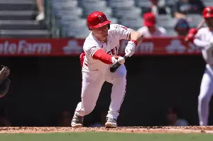 Angels blow another 9th-inning lead, ensure 11th consecutive losing season
