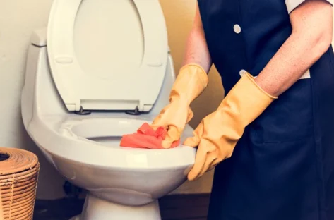 The bathroom smells bad? Try these 5 