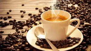 How does drinking coffee affect blood pressure?