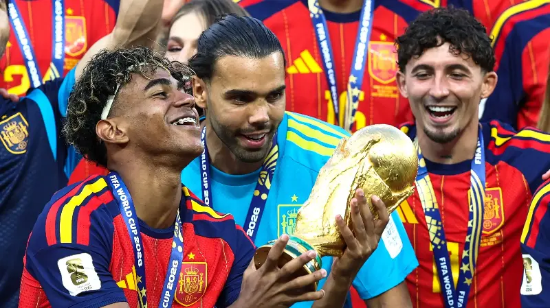 Uncertainty for Argentina, bright future for Spain
