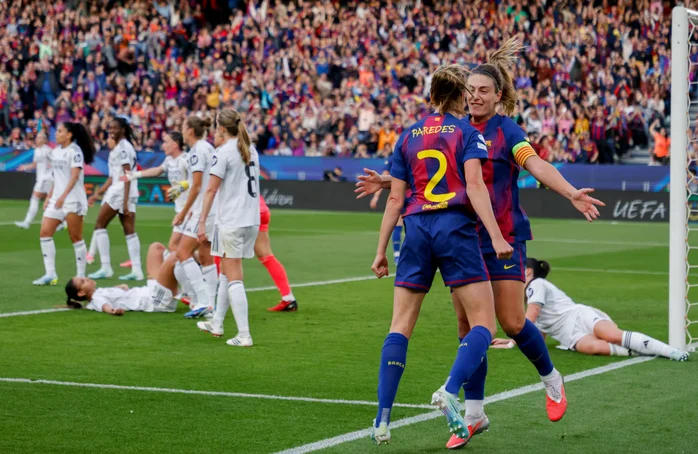 Putellas ra sân lần thứ 500, Barcelona vùi dập Real Madrid tứ kết Champions League nữ - Ảnh 3.