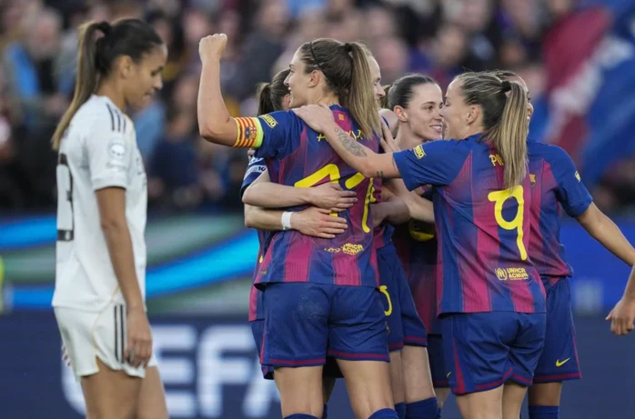 Putellas ra sân lần thứ 500, Barcelona vùi dập Real Madrid tứ kết Champions League nữ - Ảnh 4.