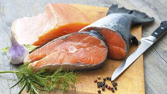 7 nhóm thực phẩm nên ưu tiên trước khi dùng vitamin tổng hợp- Ảnh 2.