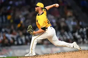 Tigers call up 8-year MLB veteran reliever