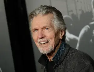 Tom Skerritt, Emmy-winning actor known for ‘Picket Fences,’ ‘Alien’ and ‘Top Gun,’ dies at 93