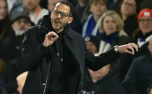 Chelsea in talks over Liam Rosenior future and change of strategy