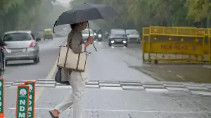 Delhi weather today: National capital wakes up to overcast skies, rain lashes parts of city — Check IMD forecast