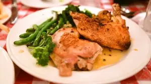 Food blogger shares high-protein, high-fibre chicken steak meal recipe with 58 grams of protein for busy weekdays