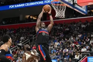 NBA: Jalen Duren, East-best Pistons stroll past slumping Warriors