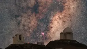 The Milky Way glows over telescopes in the Atacama Desert | Space photo of the day for Oct. 9, 2026