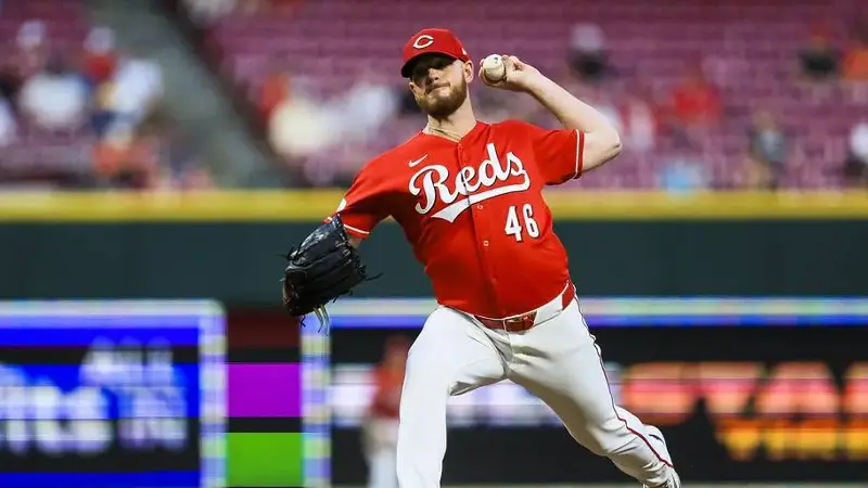 Caleb Ferguson, Cincinnati Red