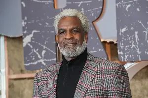 Charles Oakley sends powerful message on Knicks championship parade
