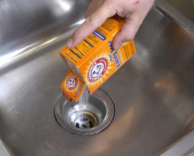 4 mẹo vệ sinh nhà bếp sạch bong, chấp mọi vết bẩn cứng đầu - Ảnh 2.