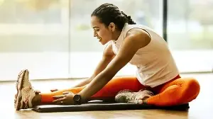 Fitness coach suggests 7 exercises and the tools you need for a 10-minute workout to boost strength and flexibility
