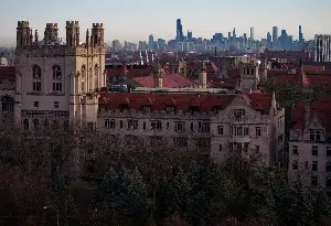 The AI effect: University of Chicago Law School opts to prohibit electronic devices in some classrooms