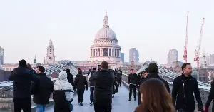 The bridge swayed due to crowd behavior.