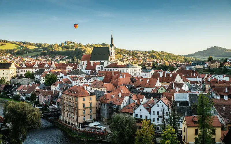Cesky Krumlov contains a maze of cobbled lanes beneath one of the largest Czech castle complexes - Allright reserved @ Naxerdam/Moment RF