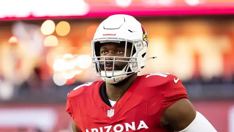 Arizona Cardinals linebacker Josh Sweat