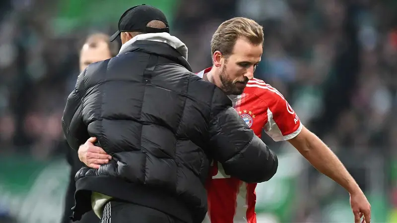 Assessing the striker's rhythm and fitness