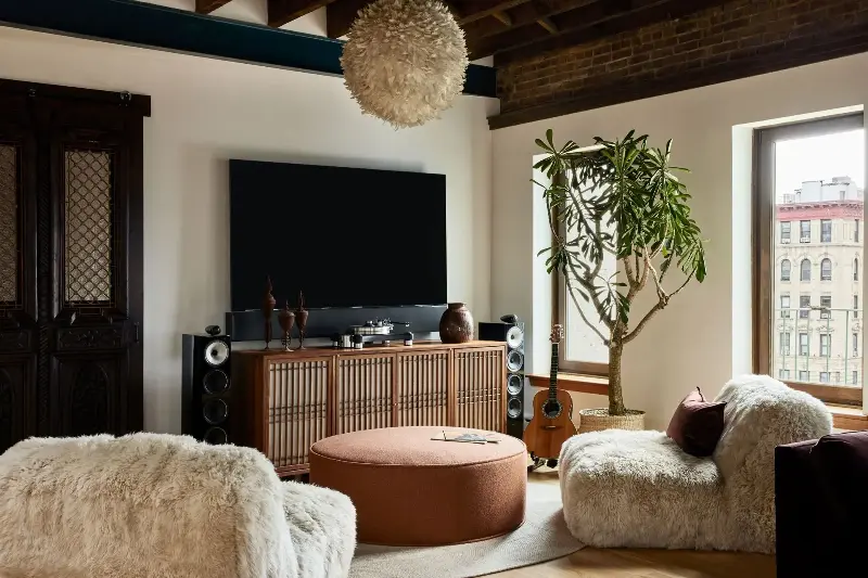 Creating spaces and niches in your home where you can relax or take part in different activities is essential, especially in a city. (Image credit: Nicole Franzen. Design Evan Edward)