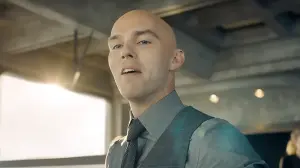 Nicholas Hoult plays Gilderoy Lockhart