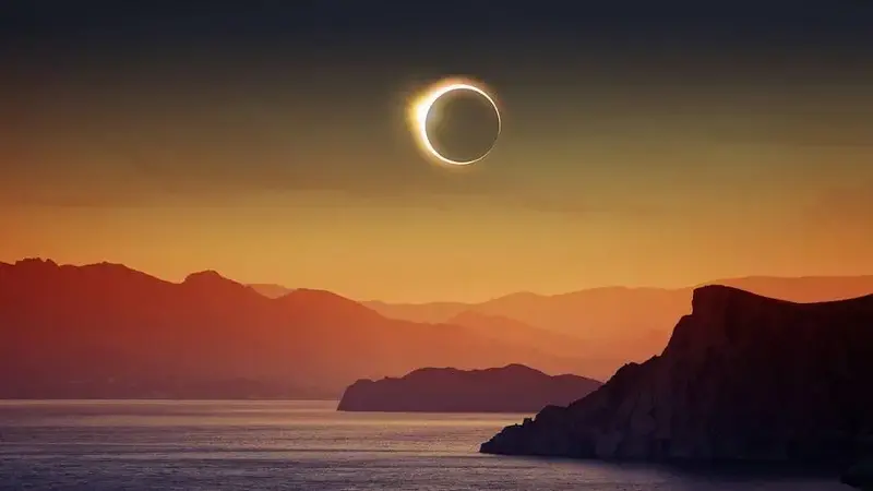 Solar eclipse over the sea