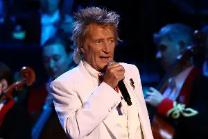 Rod Stewart postpones live shows for ‘unforeseen medical procedure’