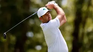 Charl Schwartzel stunned as fish eats golf ball at LIV Golf New York: Did he receive a penalty? Watch viral video