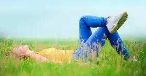 In 1938 the average American spent 47 minutes a day doing nothing — by 2026 that number had almost vanished, and researchers say that lost time was never idle, it was when the brain did its most important work
