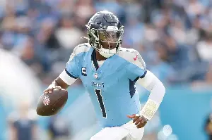 Titans QB Cam Ward Reveals Offseason Weight Loss