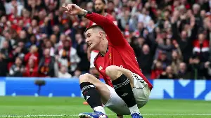 Huge Benjamin Sesko injury concern for Man Utd as Michael Carrick delivers update after seeing striker limp out of Liverpool win