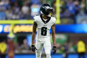 Eagles’ DeVonta Smith is Also Frustrated With Jalen Hurts-Led Offense