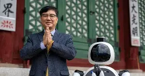 The mindless 'preaching' machine: South Korea's first AI monk causes a sensation.