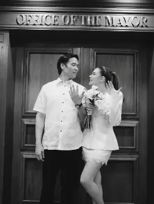 Bea Alonzo gives fans first glimpse of wedding to Vincent Co