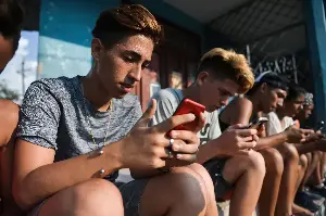 Hooked on social media? This is how to detox your brain and reverse 10 years of damage, science says