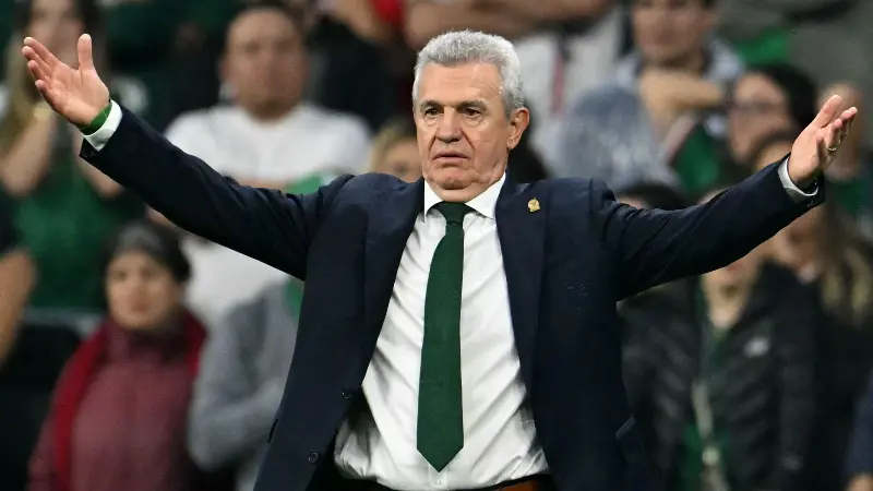Make-or-break weeks under Javier Aguirre