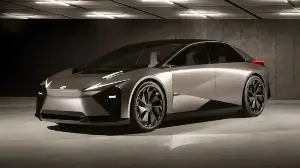Lexus cancels new electric sedan project before production date.