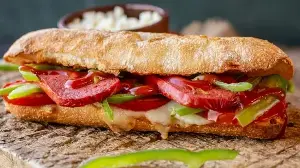 High-Protein Fresh Tomato Sandwich Recipe For Weight Loss: A Quick, Low-Calorie Homemade Lunch Idea Under 15 Minutes