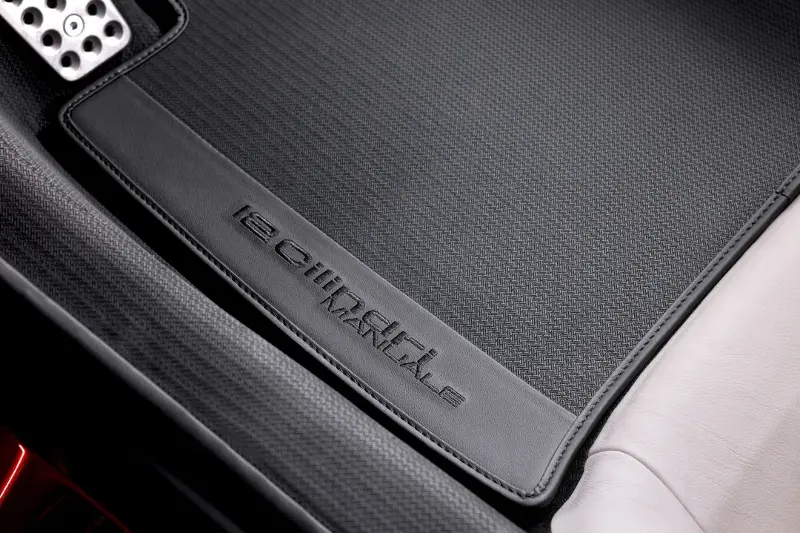 Ferrari 12Cilindri Manuale
