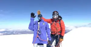 The humanoid robot Pemba achieves the remarkable feat of conquering a 6,200-meter-high volcano.