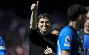 Bournemouth eye Kieran McKenna to replace Andoni Iraola