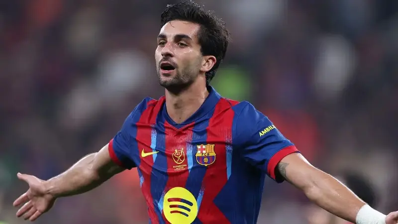 PSG links and external admiration